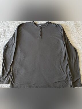 True Classic Long Sleeve Henley Gray XL Like New